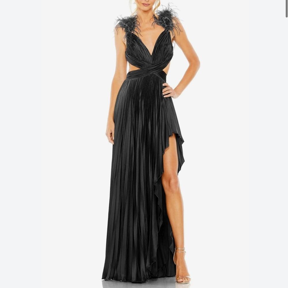 Mac Duggal Pleated Feather Cap Sleeve Open Back Gown Black Women’s Sz 6